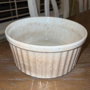 Arabia Finland cream tan crackled 8"w 4"h ribbed sided souffle baking bowl dish